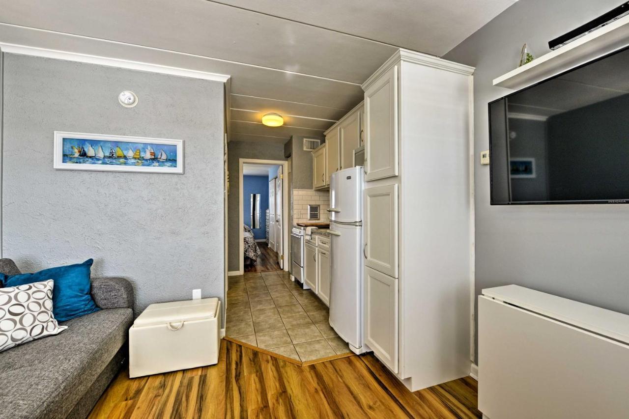 North Wildwood Condo With Pool, Walk To Boardwalk! 外观 照片